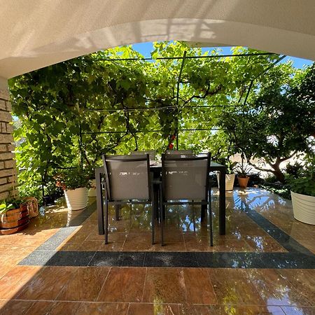 Emanuela 2 Apartment Novalja Ngoại thất bức ảnh