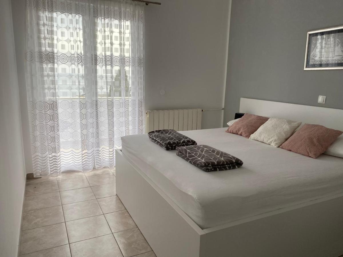 Emanuela 2 Apartment Novalja Ngoại thất bức ảnh