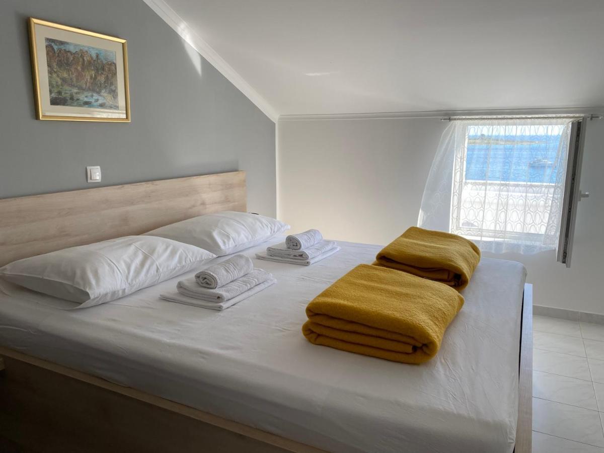 Emanuela 2 Apartment Novalja Ngoại thất bức ảnh