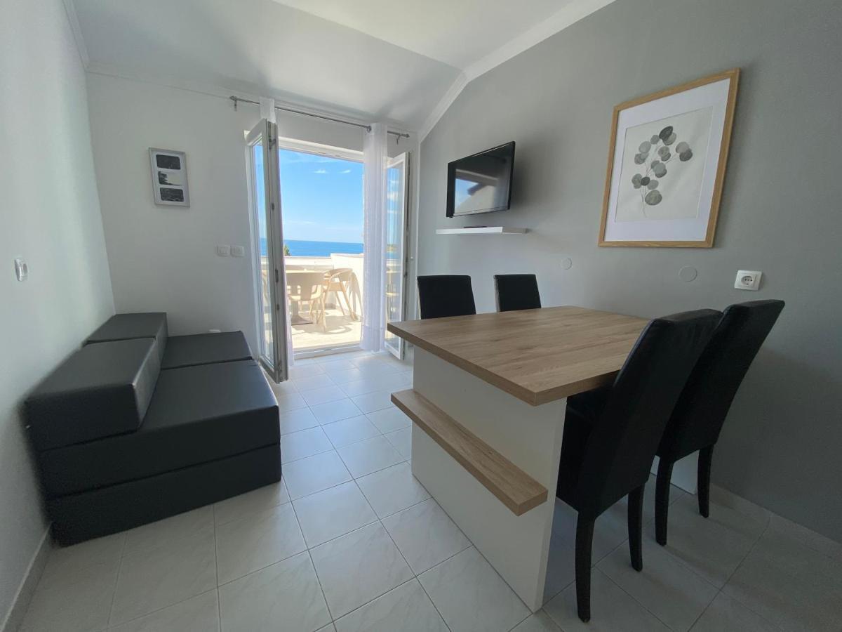 Emanuela 2 Apartment Novalja Ngoại thất bức ảnh